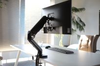 Uchwyt biurkowy na monitor SAVIO UM-01, 17’’ – 32’’,  2 – 9 kg, na sprężynie gazowej - 11