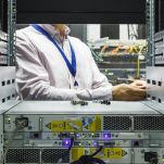 Zestaw montażowy Qoltec M16 do szaf RACK | 50szt. - 9