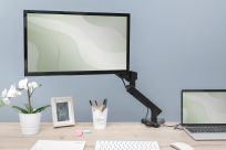 Ramię biurkowe pojedyńcze z zaciskiem DIGITUS 1xLCD z sprężyną gazową i zintegrawaną stacją dokującą max. 30