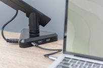 Ramię biurkowe pojedyńcze z zaciskiem DIGITUS 1xLCD z sprężyną gazową i zintegrawaną stacją dokującą max. 30